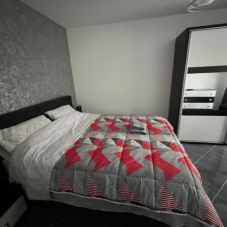 Appartamento Apartament Spatios, Zona Centrala In Iasi Esterno foto